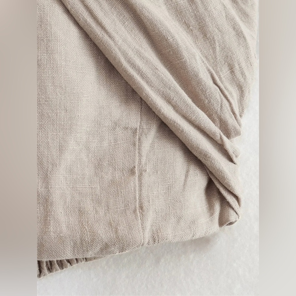 Commense Beige Wrap Scarf - Picture 3 of 3